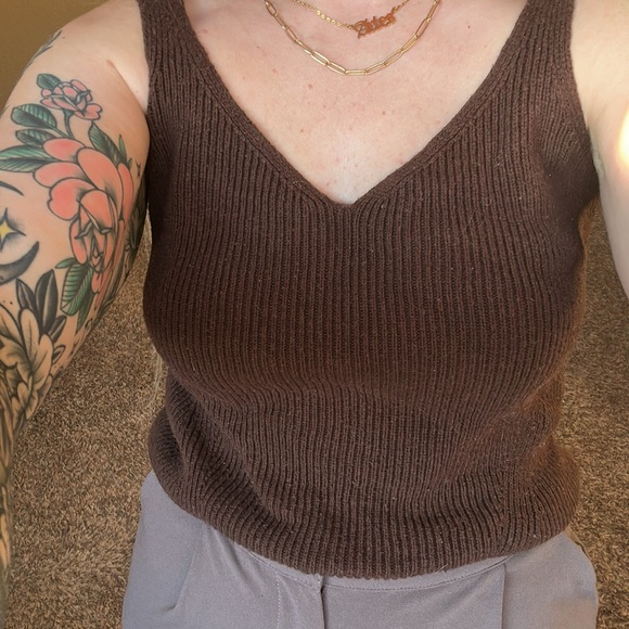 Brown ribbed tank top - Picture 1 of 4